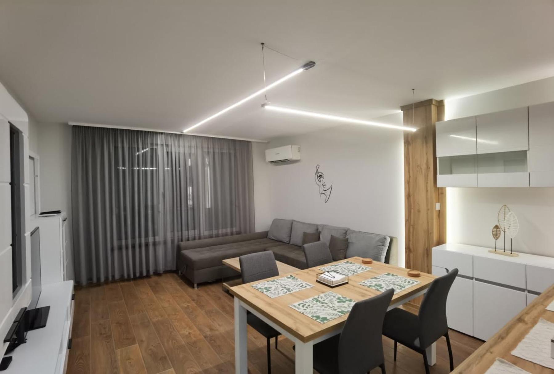 Diana Apartment Ruse Esterno foto