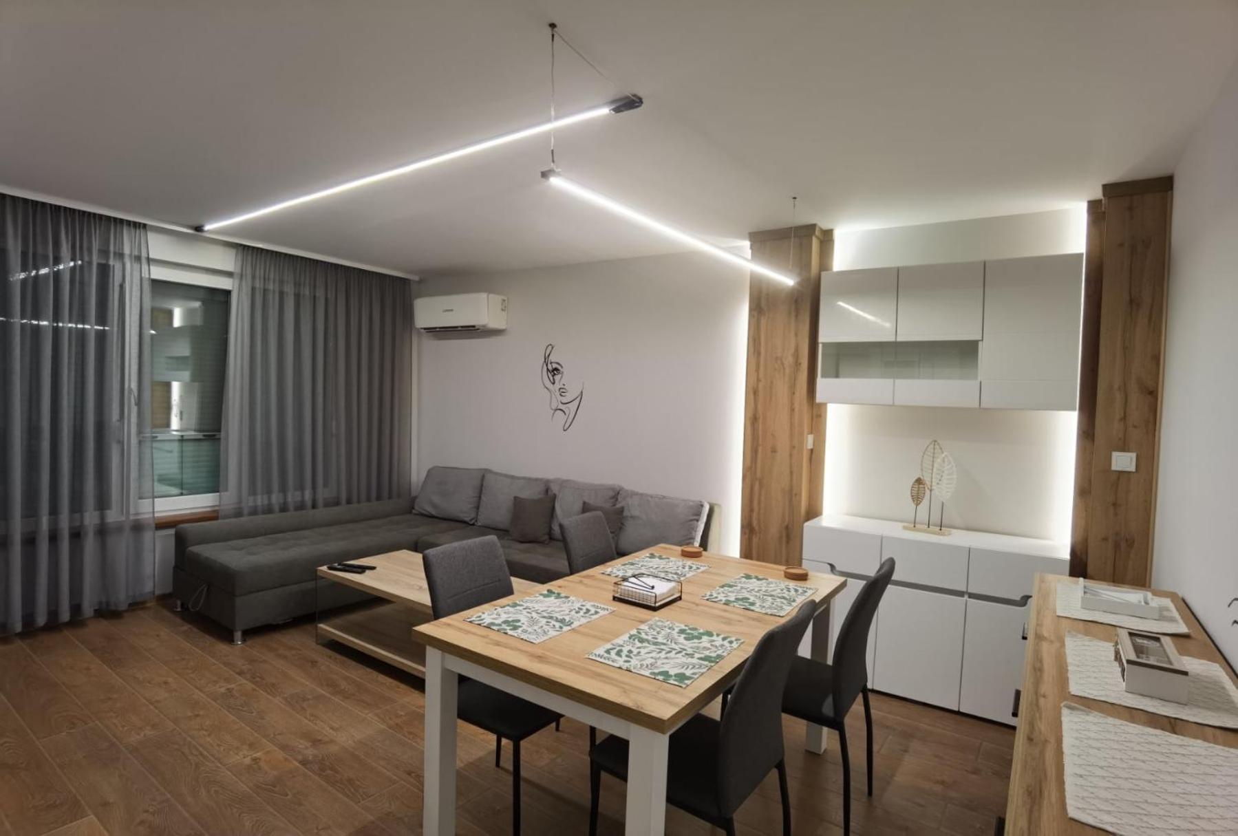 Diana Apartment Ruse Esterno foto