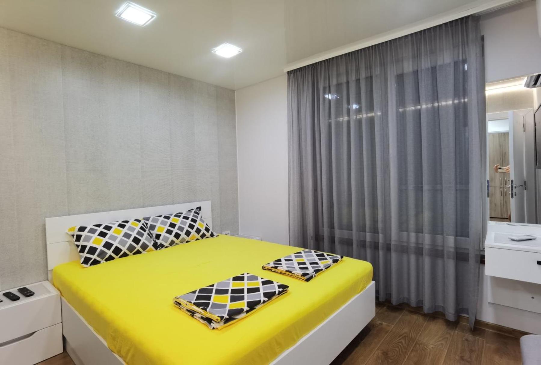 Diana Apartment Ruse Esterno foto